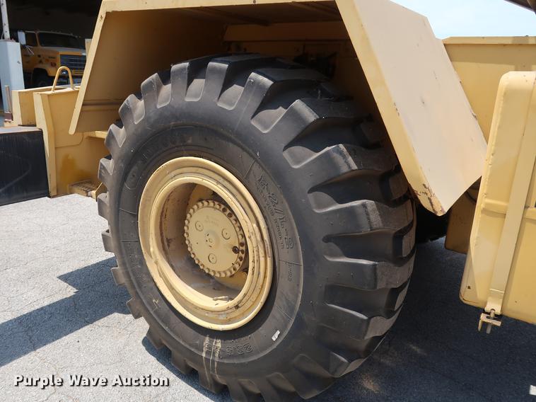 image for item DF2282 1989 Grove RT740B crane