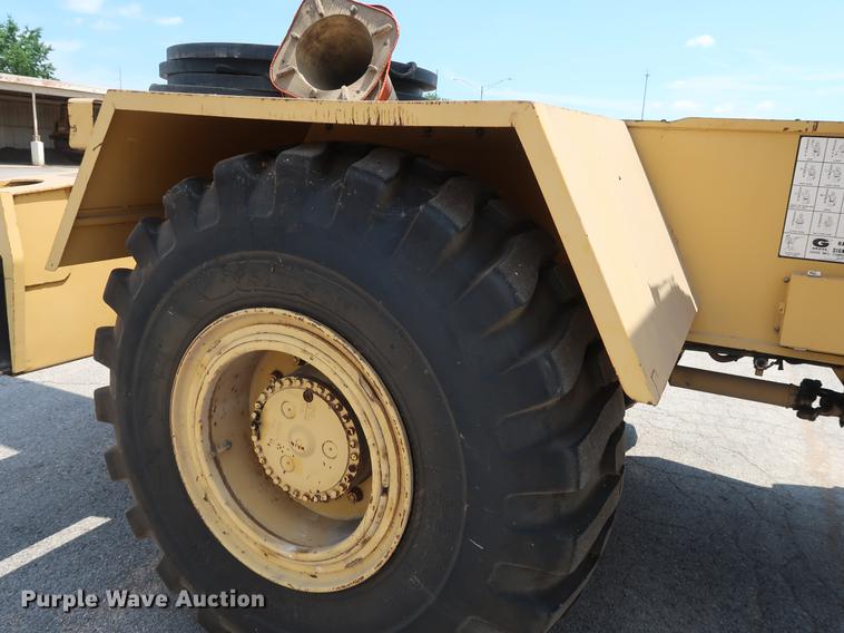 image for item DF2282 1989 Grove RT740B crane