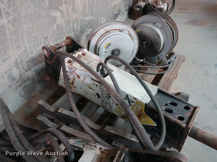 image for item DF2291 Stanley 15EX hydraulic breakers