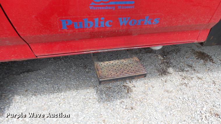 image for item DF3274 1996 Ford F450 Super Duty dump truck