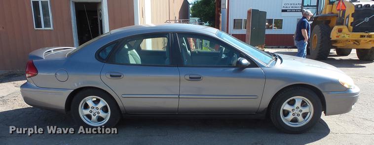 image for item DV9475 2007 Ford Taurus