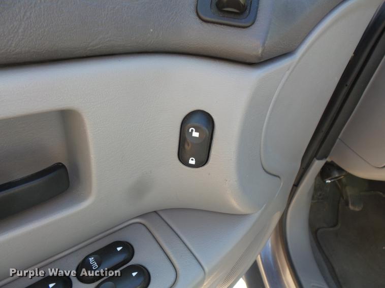 image for item DV9475 2007 Ford Taurus