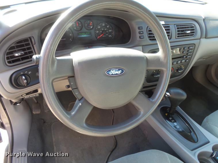 image for item DV9475 2007 Ford Taurus