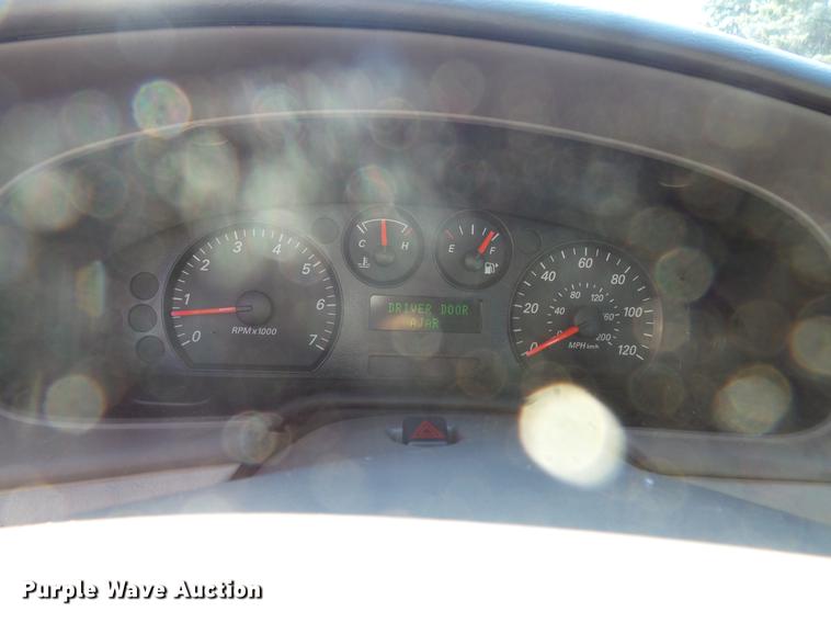 image for item DV9475 2007 Ford Taurus