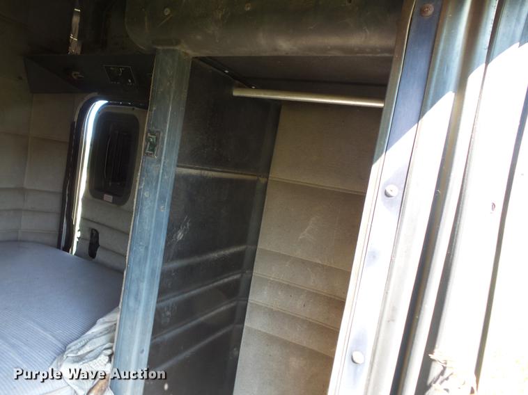 image for item DV9477 Sleeper