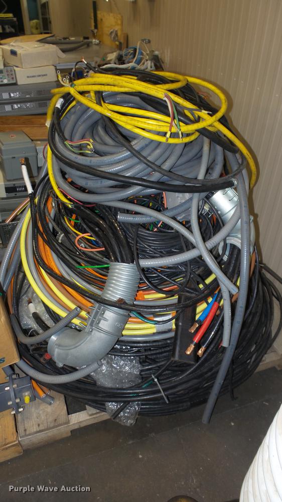 image for item EF9172 Aviation testing electronics and tools