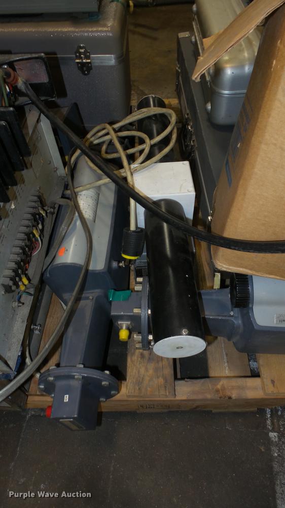 image for item EF9172 Aviation testing electronics and tools