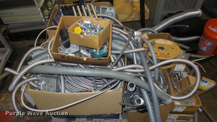 image for item EF9172 Aviation testing electronics and tools