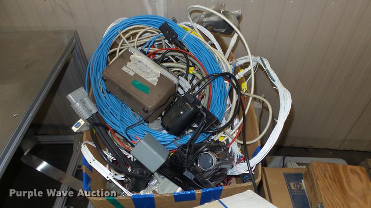 image for item EF9172 Aviation testing electronics and tools