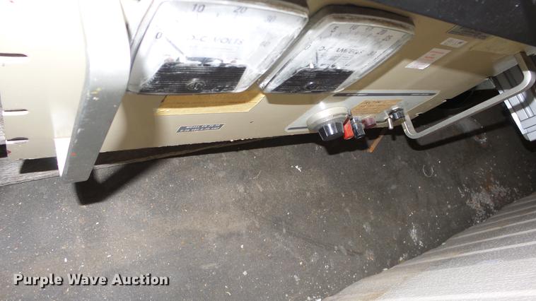 image for item EF9172 Aviation testing electronics and tools