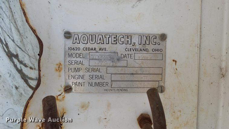 image for item EF9225 1984 International 1724 sewer jetter truck