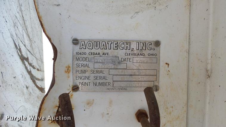 image for item EF9225 1984 International 1724 sewer jetter truck