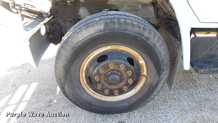 image for item EF9225 1984 International 1724 sewer jetter truck