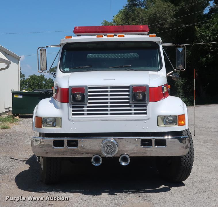 image for item EF9770 1992 International 4900 Crew Cab fire truck