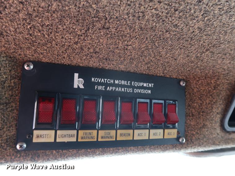 image for item EF9770 1992 International 4900 Crew Cab fire truck