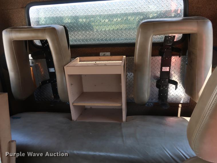 image for item EF9770 1992 International 4900 Crew Cab fire truck