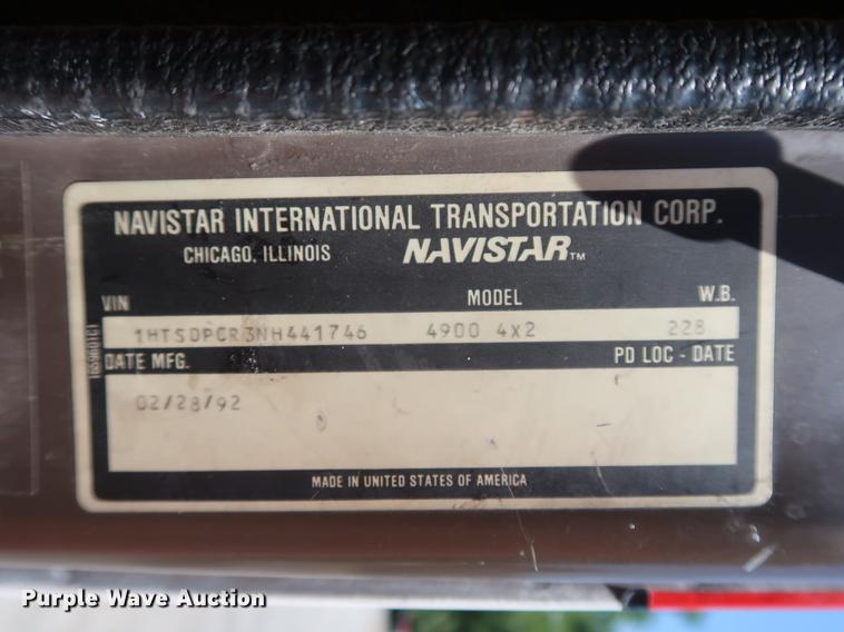 image for item EF9770 1992 International 4900 Crew Cab fire truck