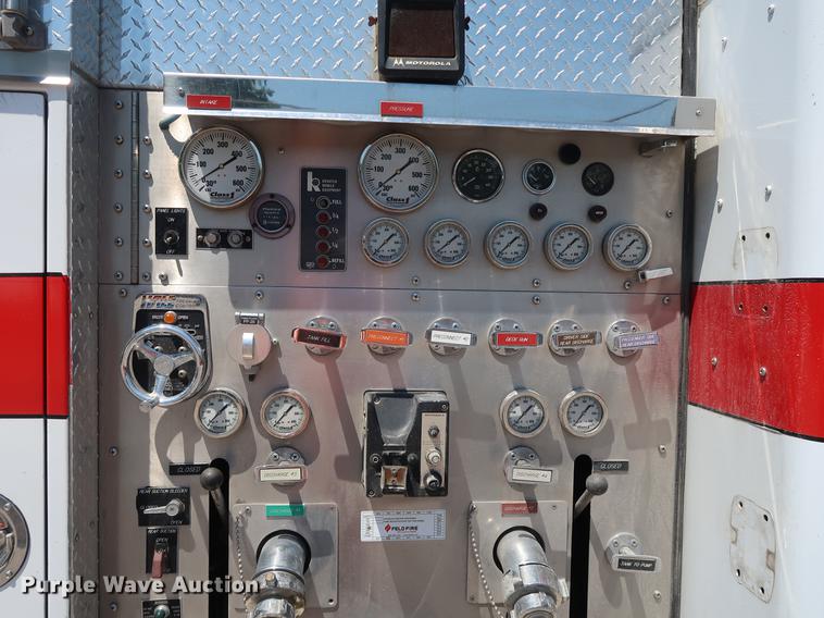 image for item EF9770 1992 International 4900 Crew Cab fire truck