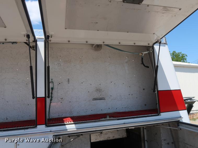 image for item EF9770 1992 International 4900 Crew Cab fire truck