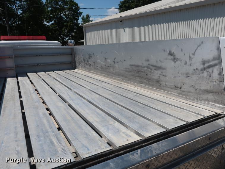 image for item EF9770 1992 International 4900 Crew Cab fire truck