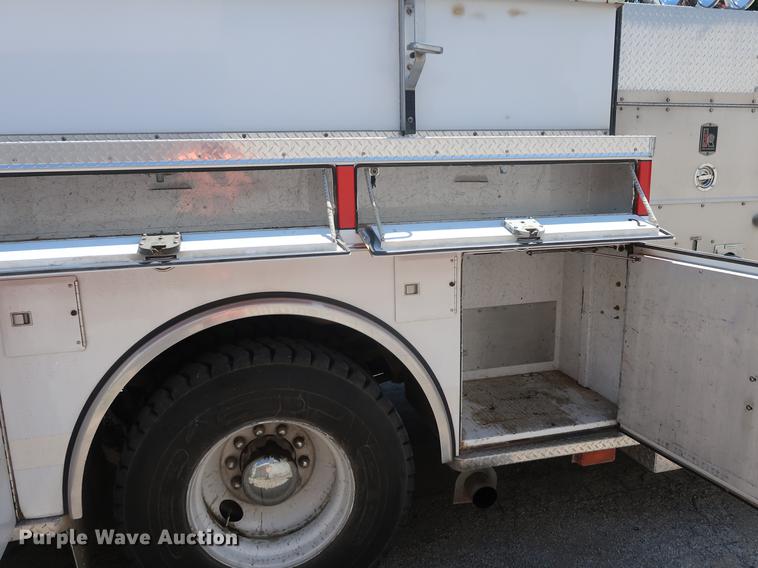 image for item EF9770 1992 International 4900 Crew Cab fire truck