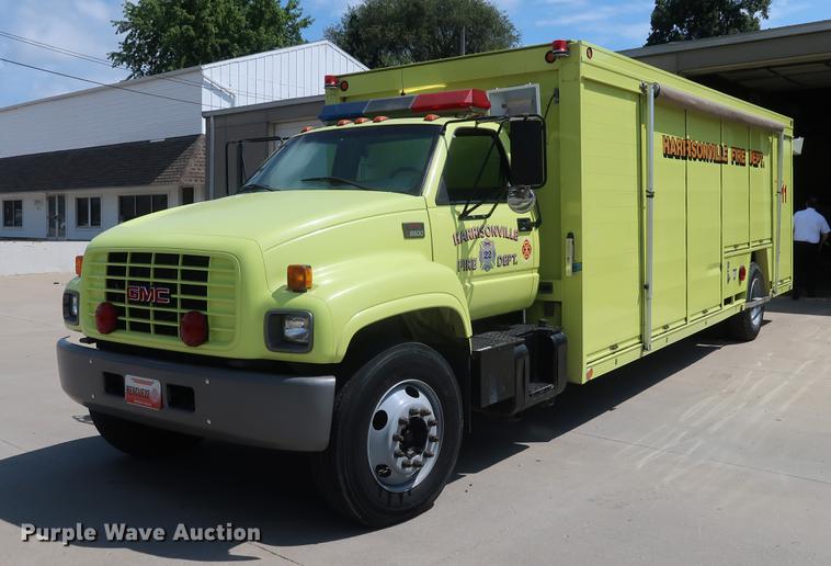 image for item EF9803 2000 GMC C6500 emergency response truck