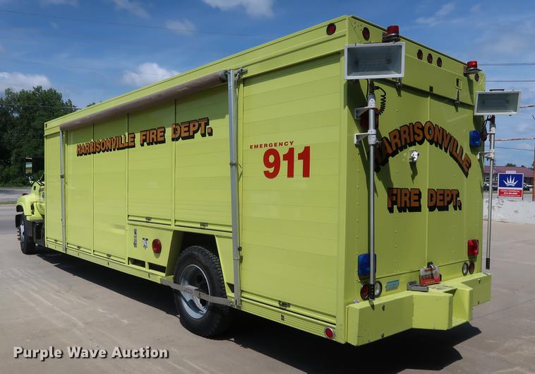 image for item EF9803 2000 GMC C6500 emergency response truck