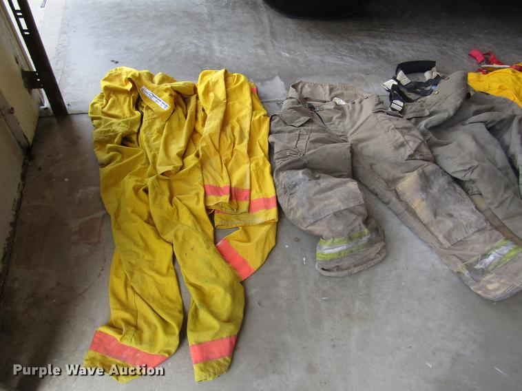image for item EH9259 Bunker gear