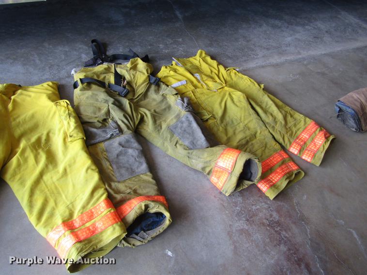 image for item EH9259 Bunker gear
