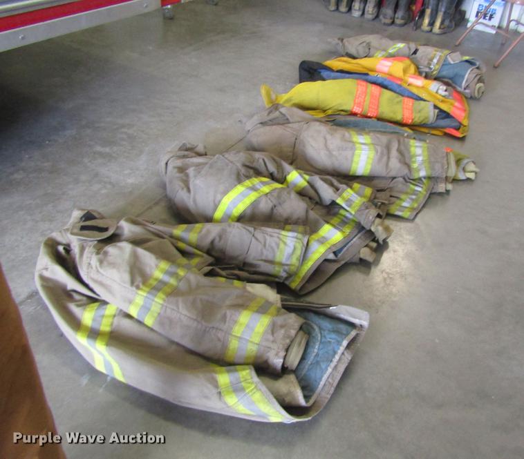 image for item EH9259 Bunker gear