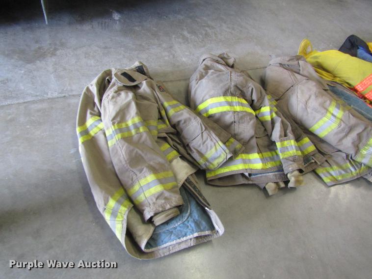 image for item EH9259 Bunker gear