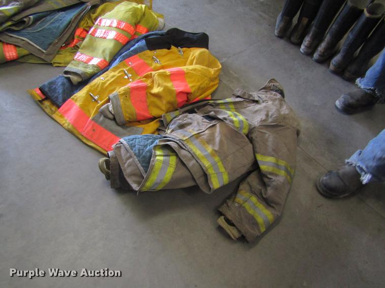 image for item EH9259 Bunker gear