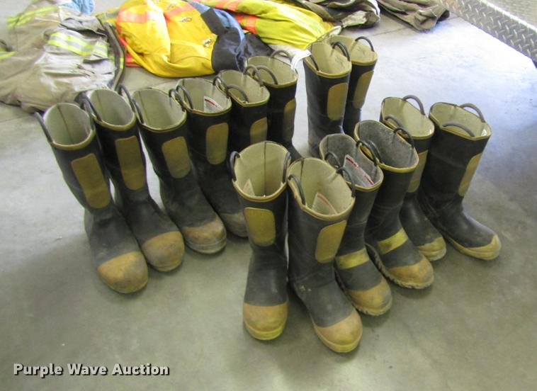 image for item EH9260 Fire boots