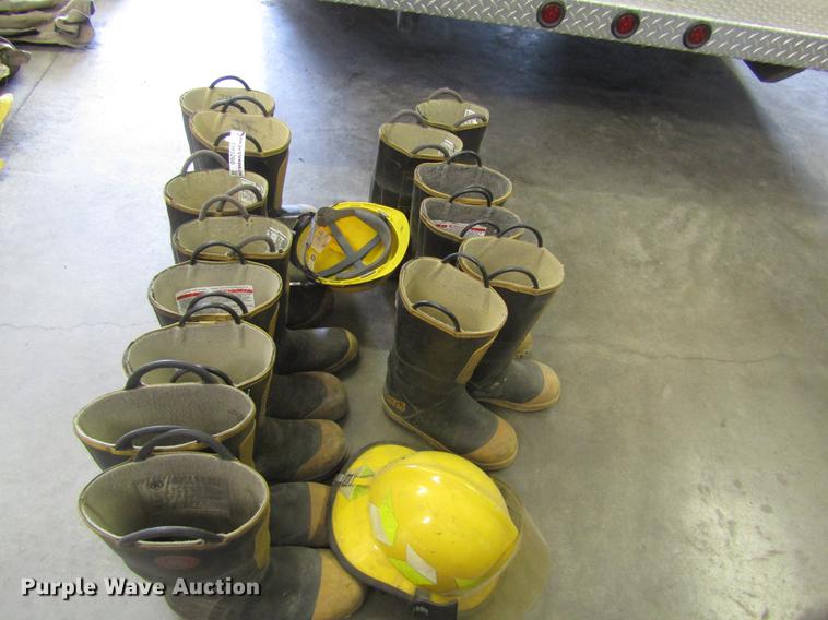 image for item EH9260 Fire boots