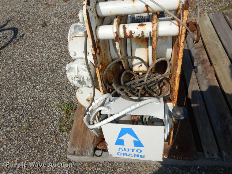 image for item EK9411 Auto Crane 2003 crane