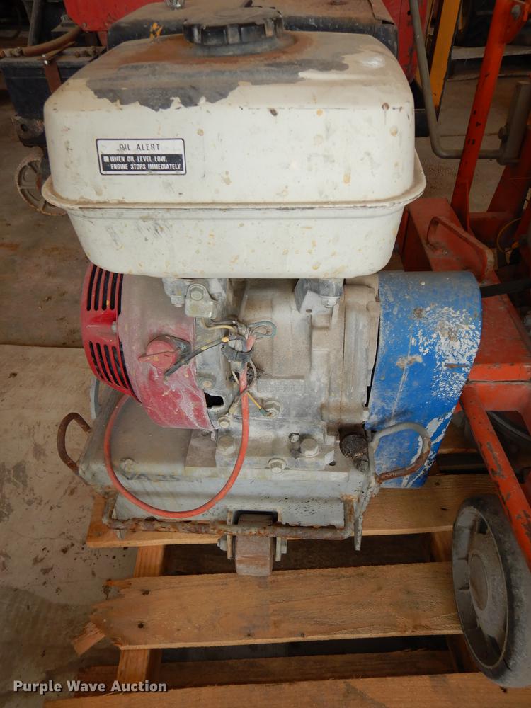 image for item EK9424 Wacker tamper