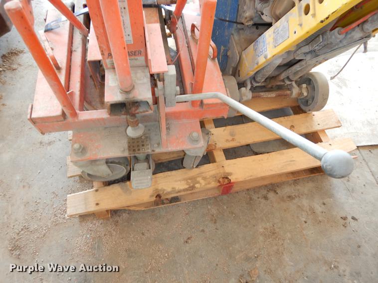 image for item EK9424 Wacker tamper
