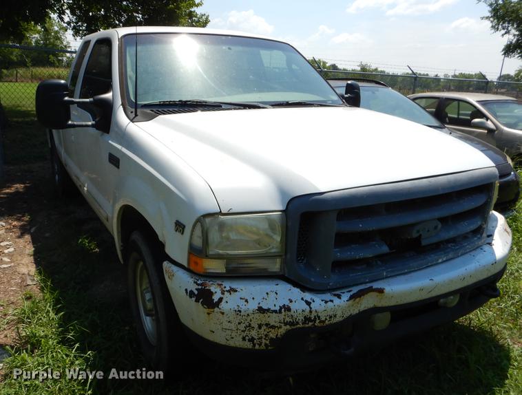 image for item EK9652 2003 Ford F250 Super Duty SuperCab pickup truck