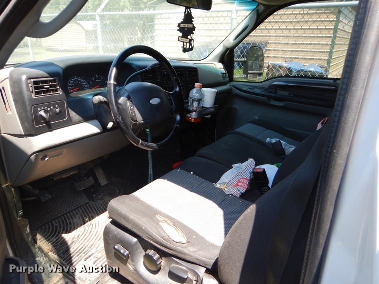 image for item EK9652 2003 Ford F250 Super Duty SuperCab pickup truck