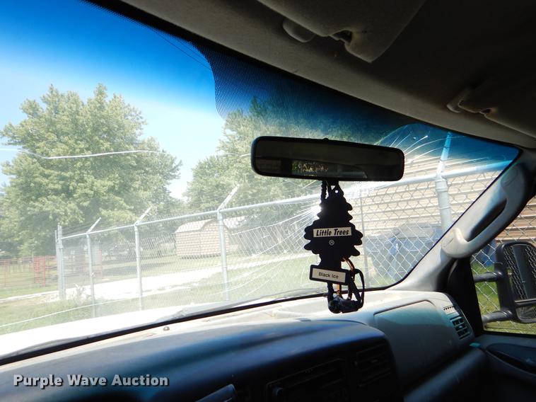 image for item EK9652 2003 Ford F250 Super Duty SuperCab pickup truck