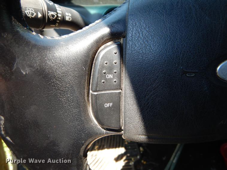 image for item EK9652 2003 Ford F250 Super Duty SuperCab pickup truck