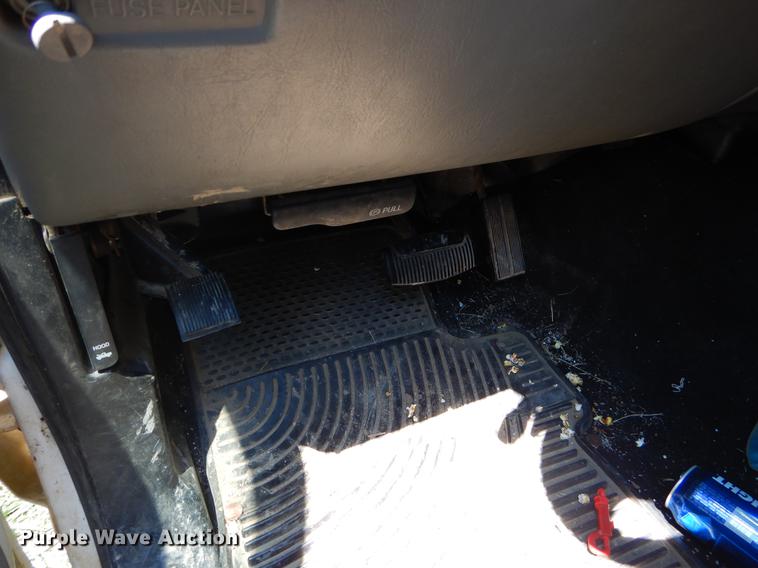 image for item EK9652 2003 Ford F250 Super Duty SuperCab pickup truck