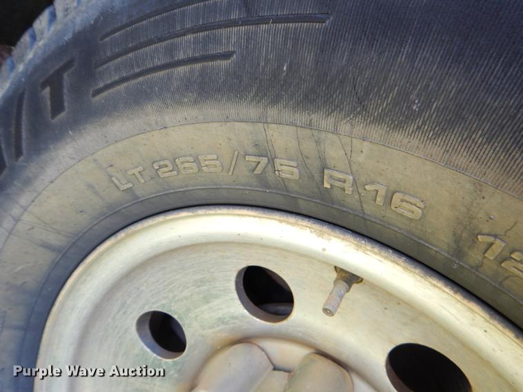 image for item EK9652 2003 Ford F250 Super Duty SuperCab pickup truck