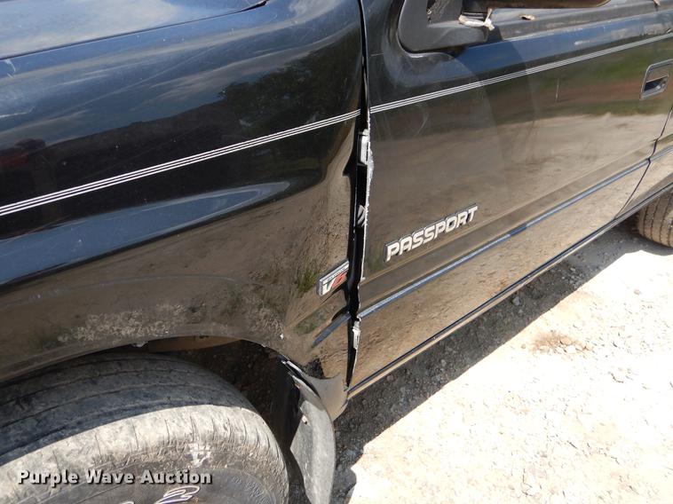 image for item EK9653 1997 Honda Passport SUV