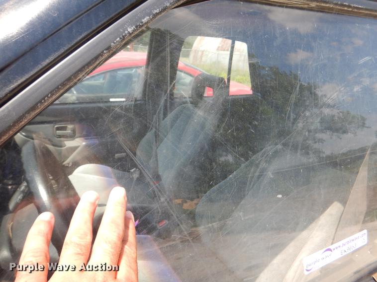 image for item EK9653 1997 Honda Passport SUV