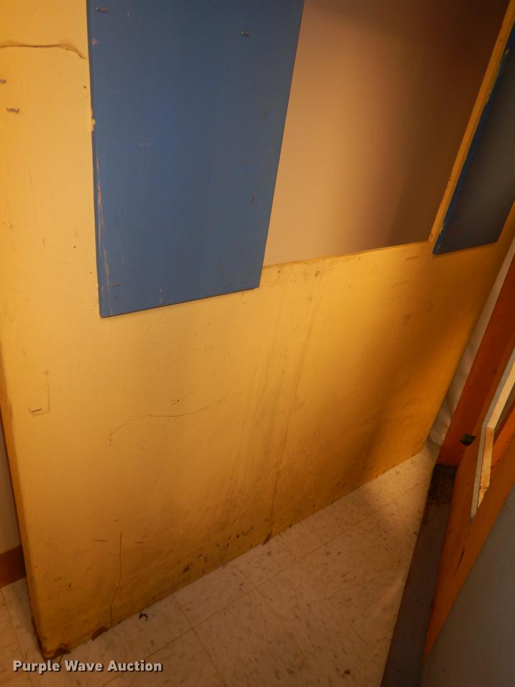 image for item EM9559 Puppet stage