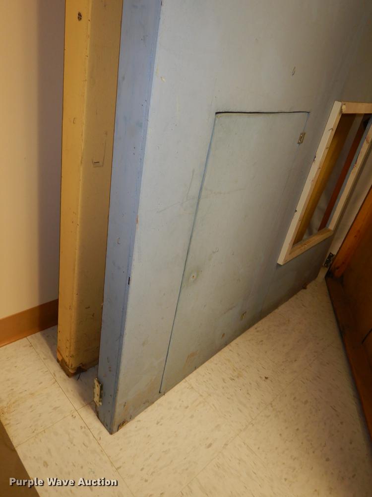 image for item EM9559 Puppet stage