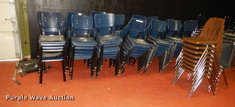 image for item EM9565 Approximately 85 classroom chairs