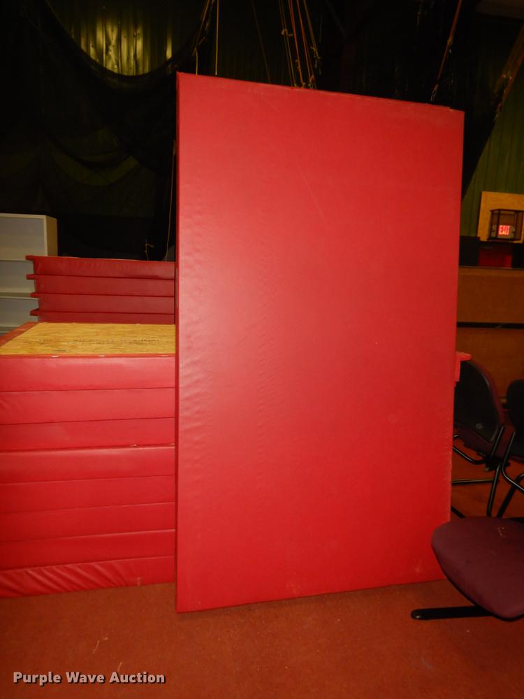 image for item EM9570 (20) padded wall mats