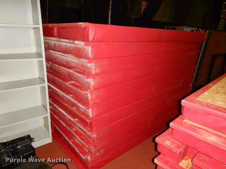 image for item EM9570 (20) padded wall mats